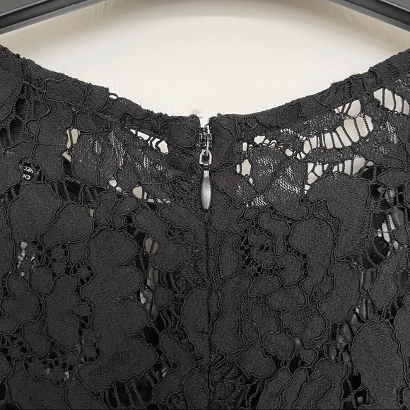 ⚡️ F21 Lace Dress - Picture 4 of 5